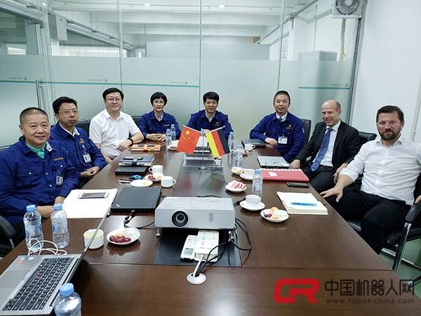 ��IBG���FCEO Schmidt�������L�V����������˹ͨ